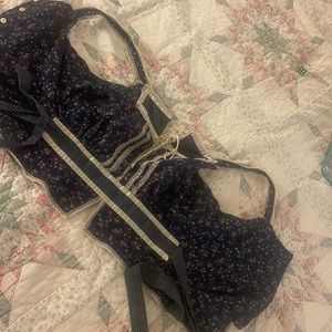 Navy top with flowers gunne sax